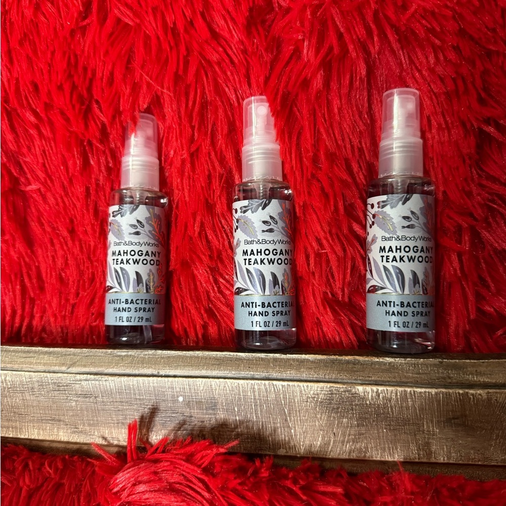 Bath & Body Works Mahogany Teakwood Hand Anti-Bacterial Hand Spray